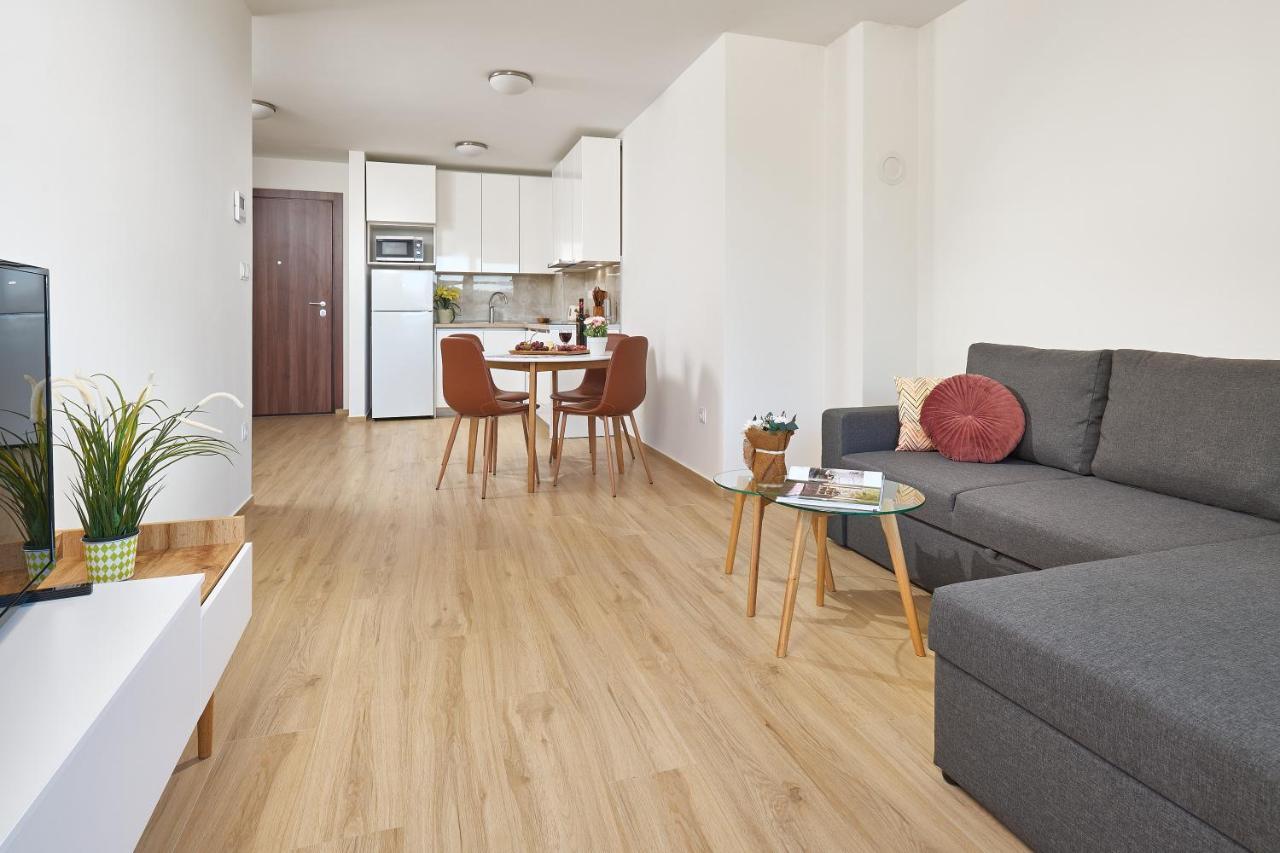 Sun Spalato Residence Makarska Oda fotoğraf